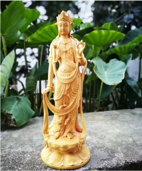 黄楊木 手彫り蓮華観音 木製彫刻　手彫り　仏像 仏教美術 高さ18cm