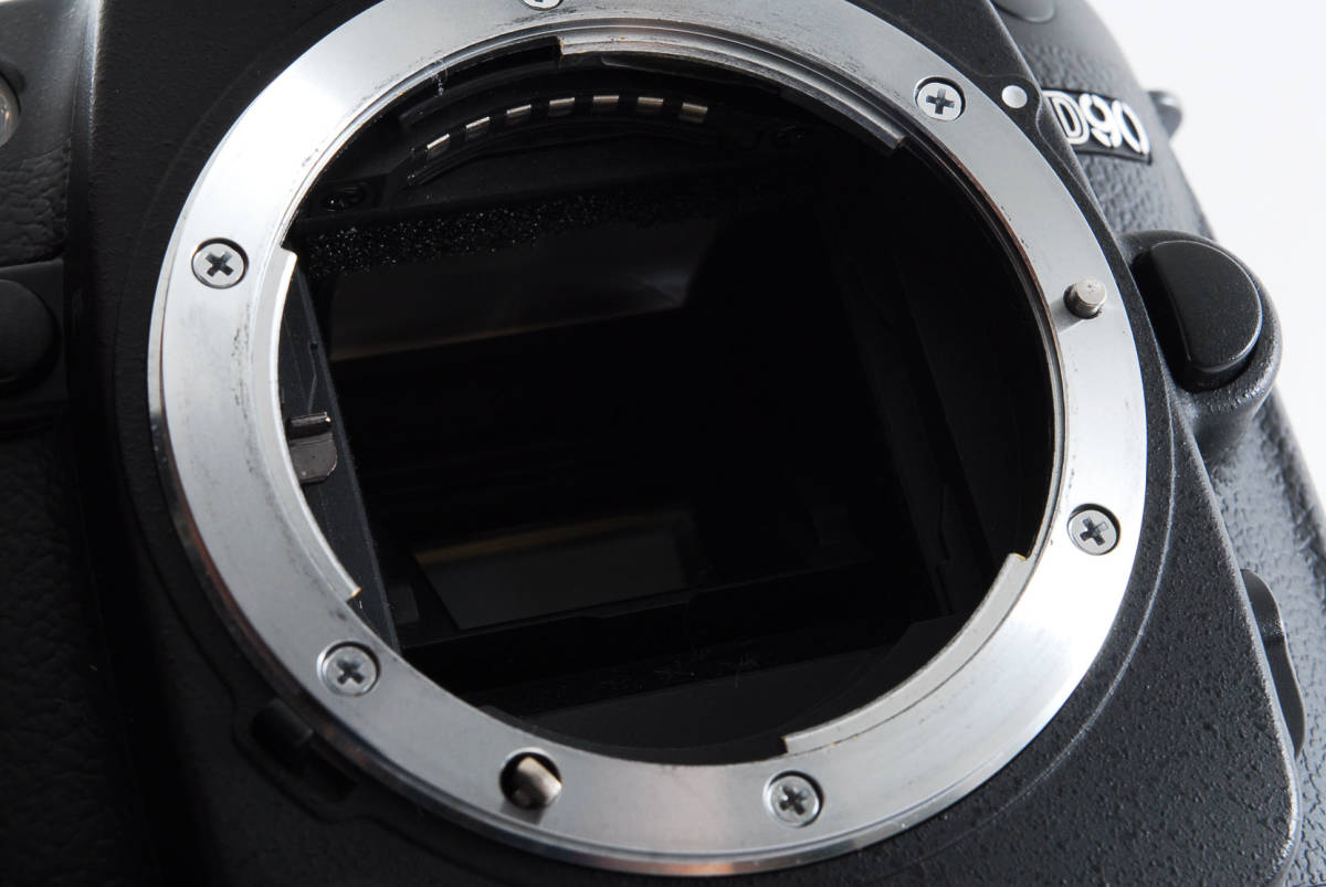 ヤフオク! - Nikon ニコン D90 ボディ 一眼レフ デジタルカメ...