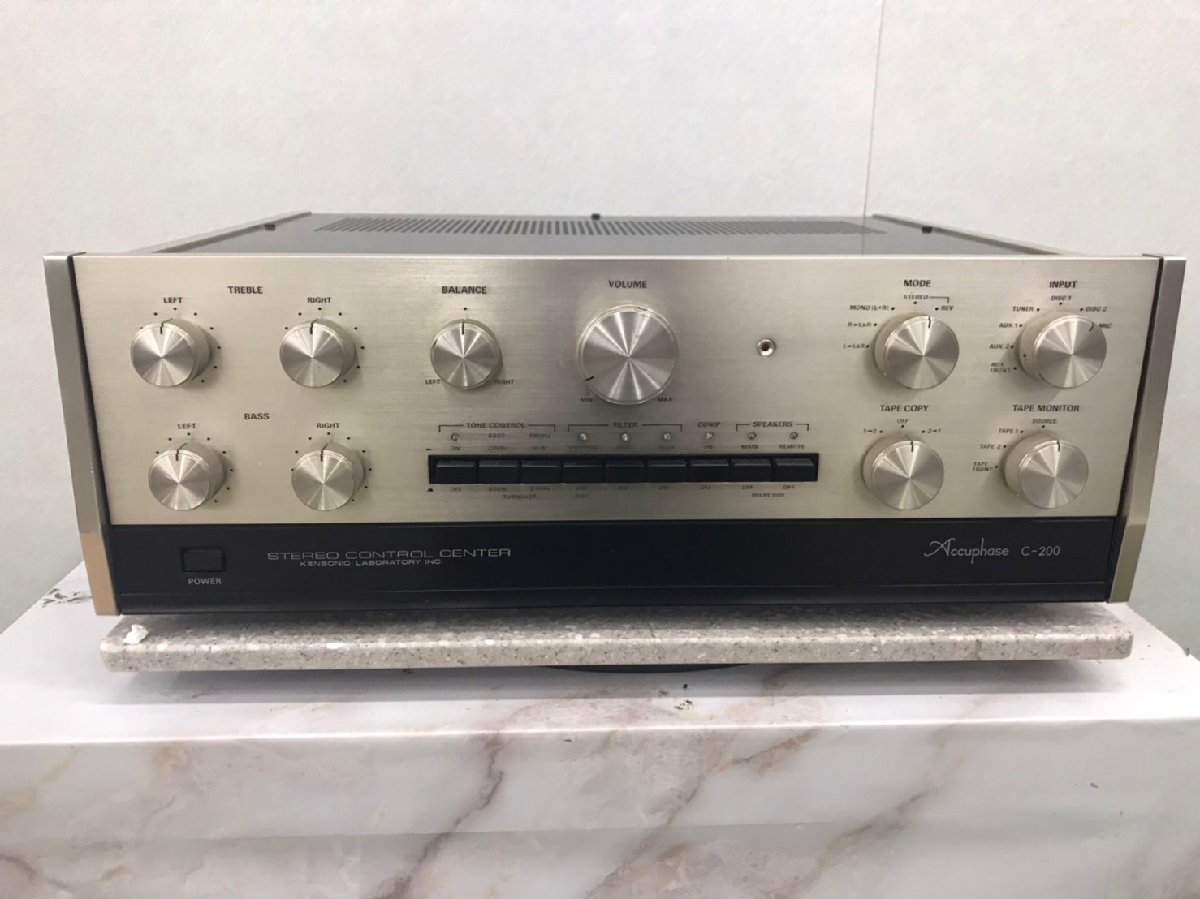 □t1820 現状品☆Accuphase アキュフェーズ C-200 本体のみ ステレオ