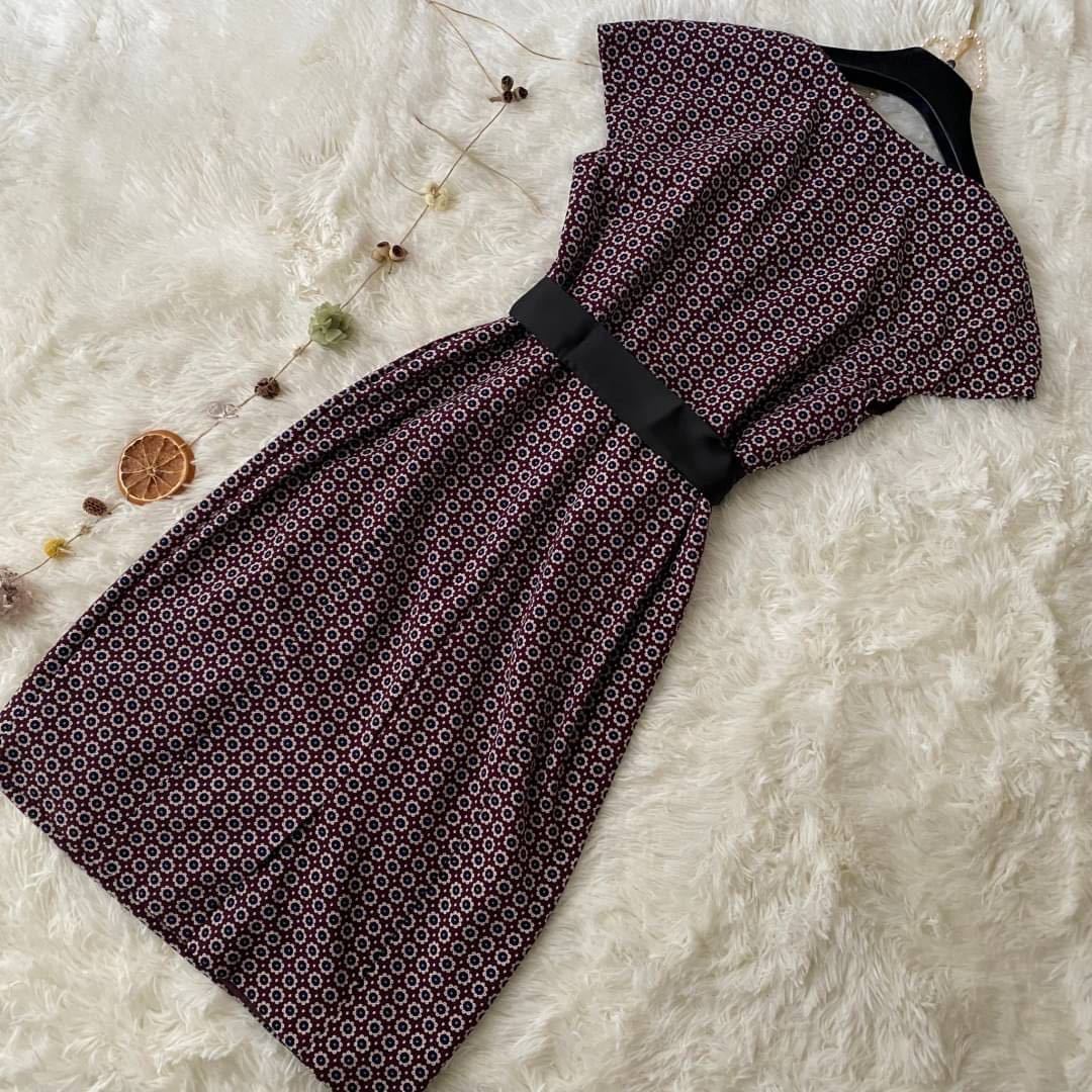 極美品 マックスマーラ 小花柄 リボン ギャザー Aライン ワンピース 手洗い可 Weekend Max Mara フラワー フレンチスリーブ ウォッシャブル