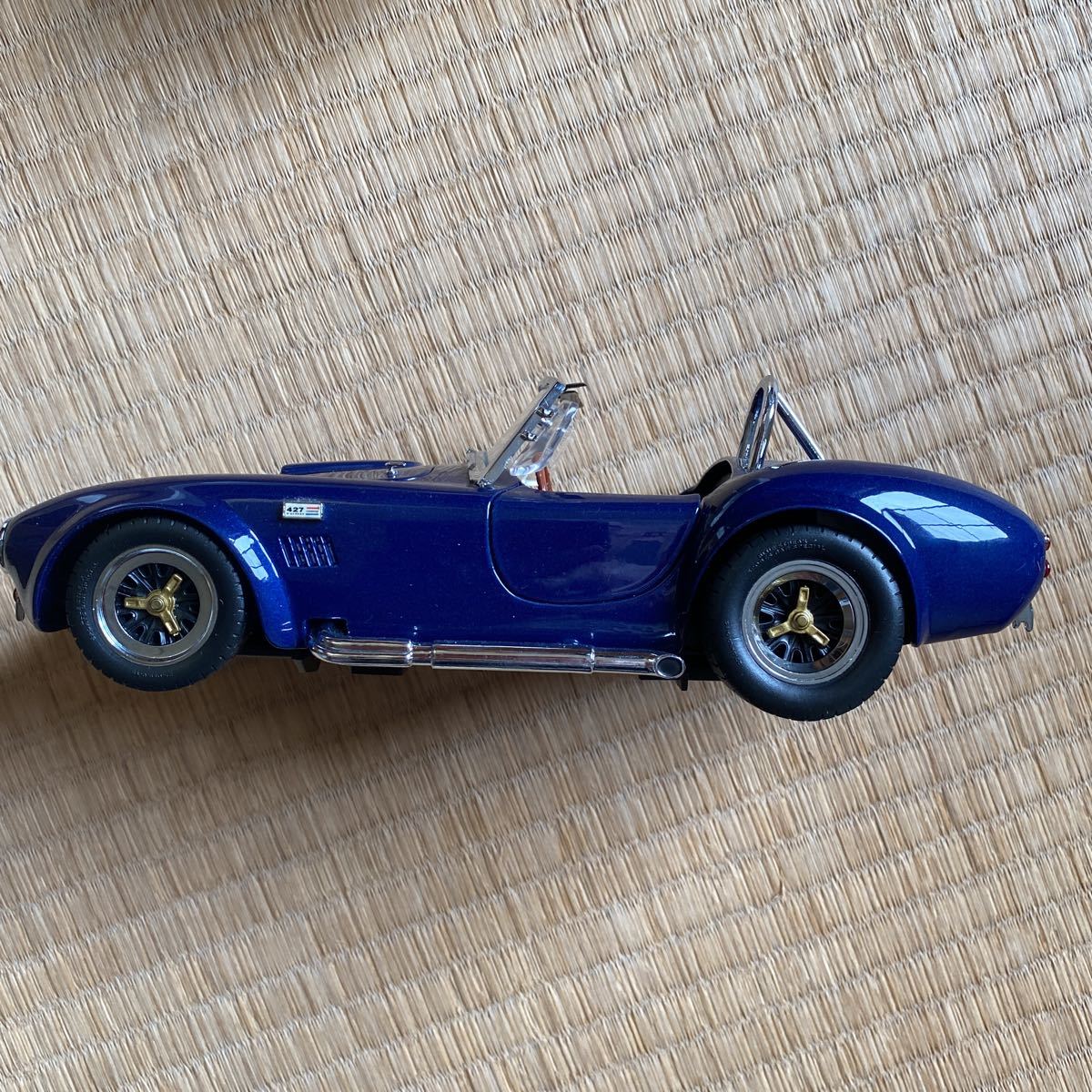 KYOSHO(京商)1/18「SHELBY COBRA 427S/C シェルビーコブラ427S/C」_画像8