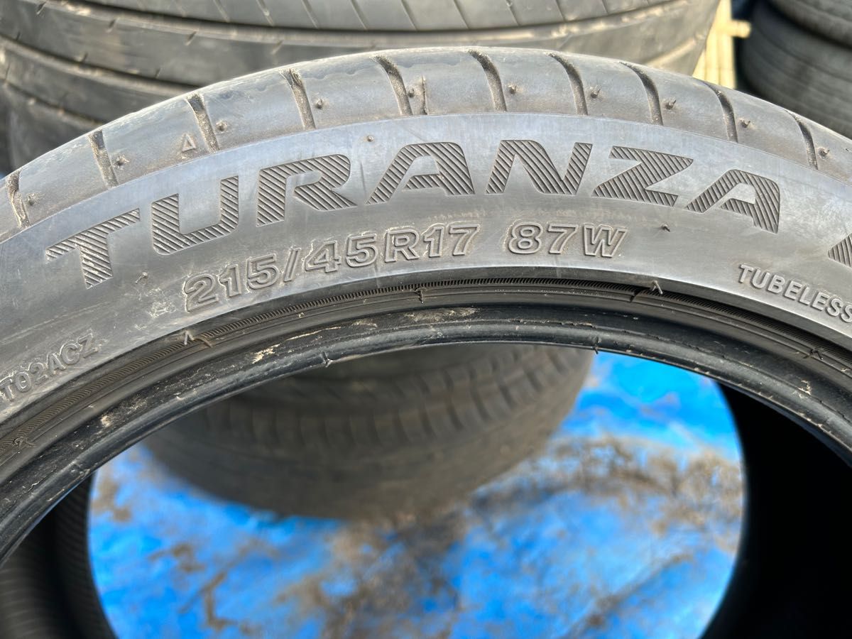 しばちゃん様専用　BRIDGESTONE 215/45R17 21年製　サマータイヤ　1/2ページ