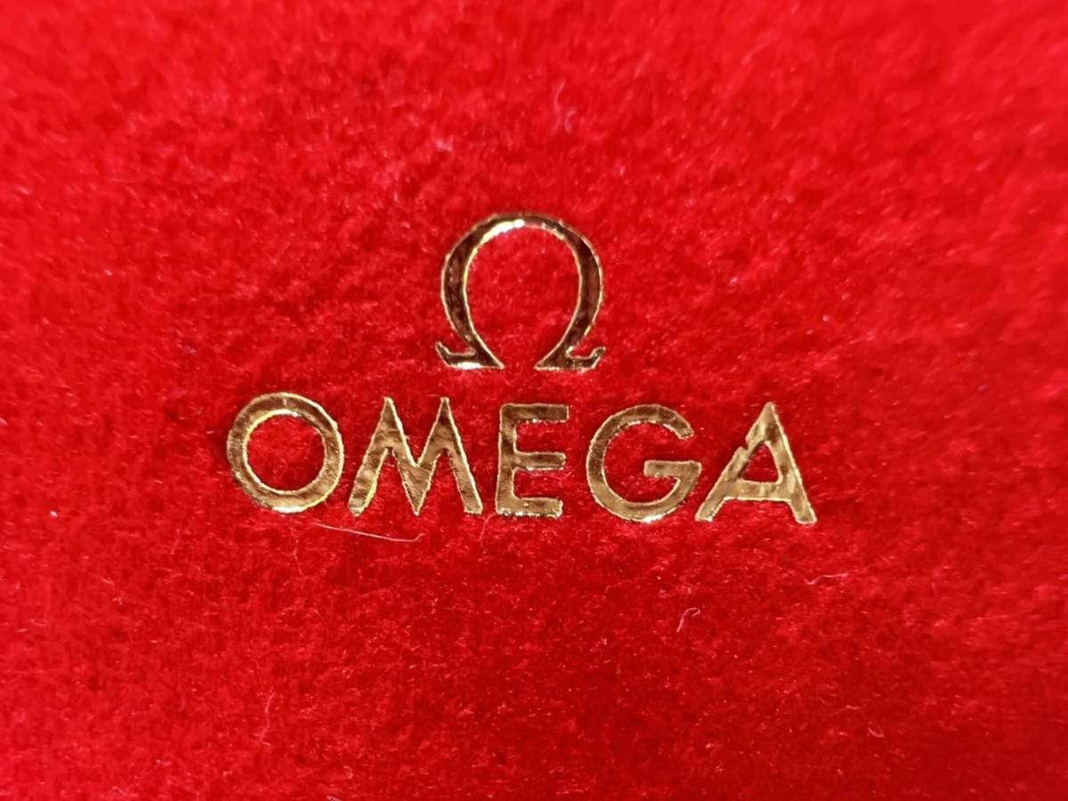 オメガ　OMEGA　腕時計　 ウォッチケース　 赤　保存ボックス　アクセサリー　【2414