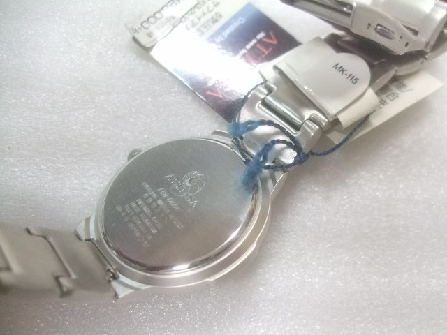新品メンズ高級シチズンATTESA光発電クオーツ腕時計定価28000円　X550_画像4