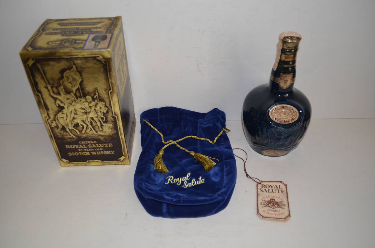 シーバスリーガル CHIVAS REGAL ロイヤルサルート 21年 青 赤 まとめて2本セット スコッチ 700ml 40% ウイスキー 2種セット 古酒 未開栓(スコッチ)|売買されたオークション情報、ヤフオク! の商品情報をアーカイブ公開 シーバスリーガル 2種