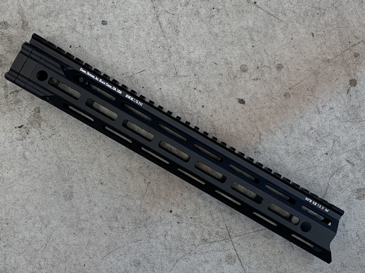 DANIEL DEFENSE タイプ 13.5inch MFR M-LOK ハンドガード ストック