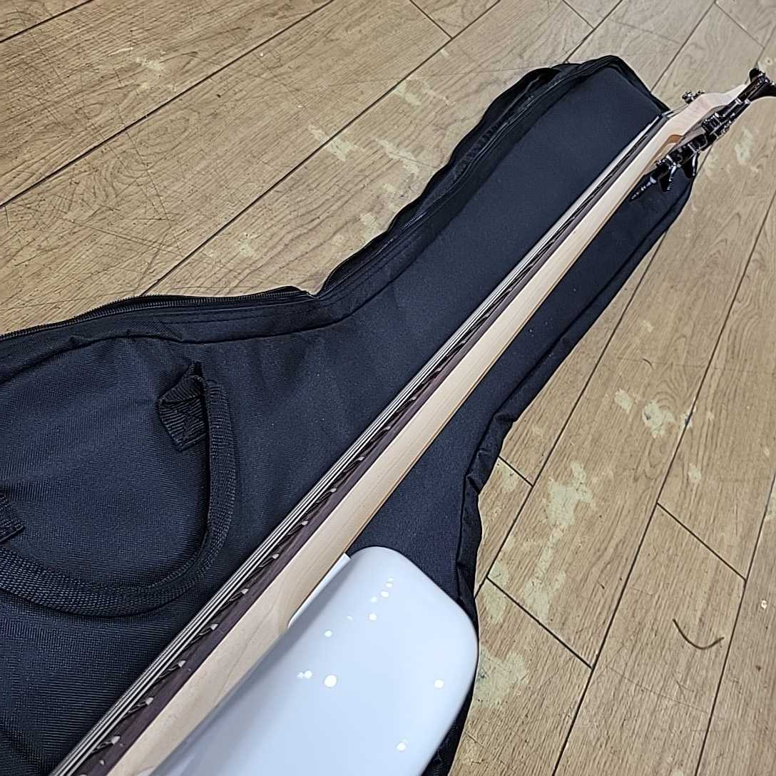 №5651 USED 音出しOK YAMAHA TRBX305 ホワイト 5弦ベース ソフトケース
