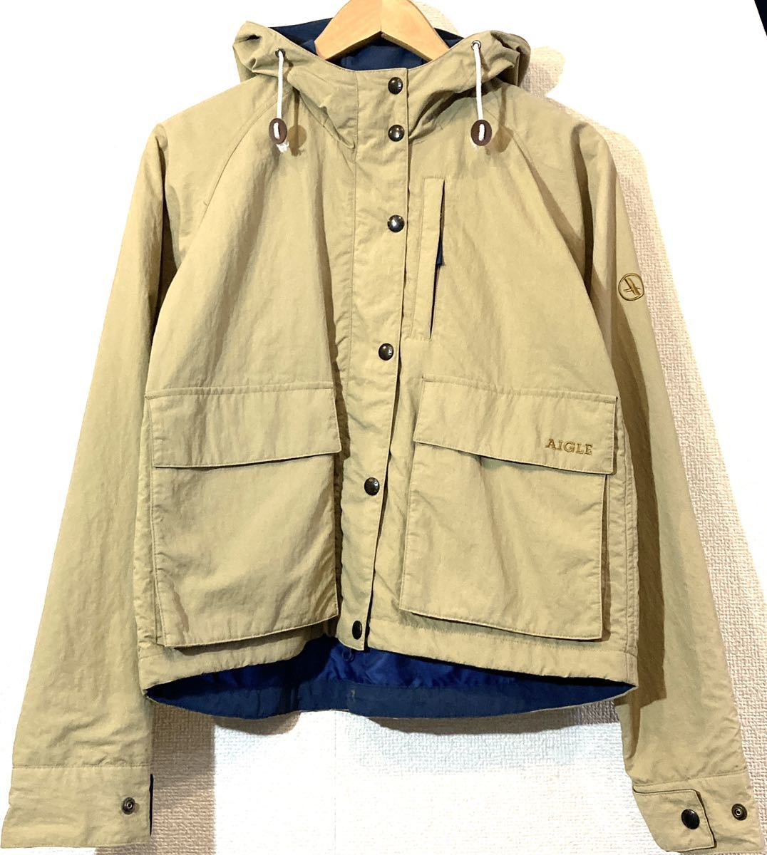 AIGLE！マウンテンパーカー！フィッシングジャケット！ショート！ワンポイント！ナイロン！エーグル！定価3万円！ベージュ！紺