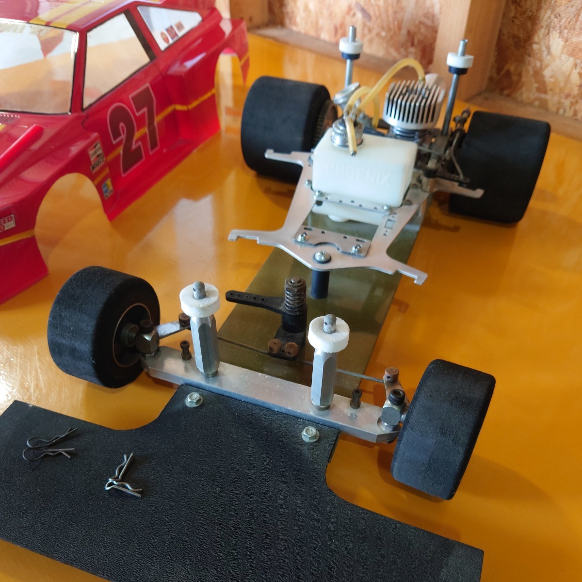 1/8 RC レーシングカー アルミ ホイール HGK エンジン TOYOTA 1/8 RC レーシングカー アルミ ホイール HGK エンジン TOYOTA