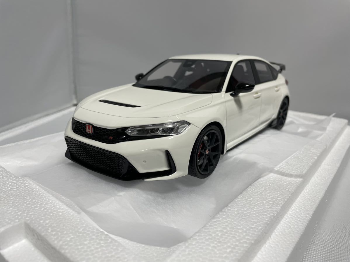 1/18 トップスピード ホンダシビックタイプR FL5 チャンピオン 1/18 トップスピード ホンダシビックタイプR FL5 チャンピオン