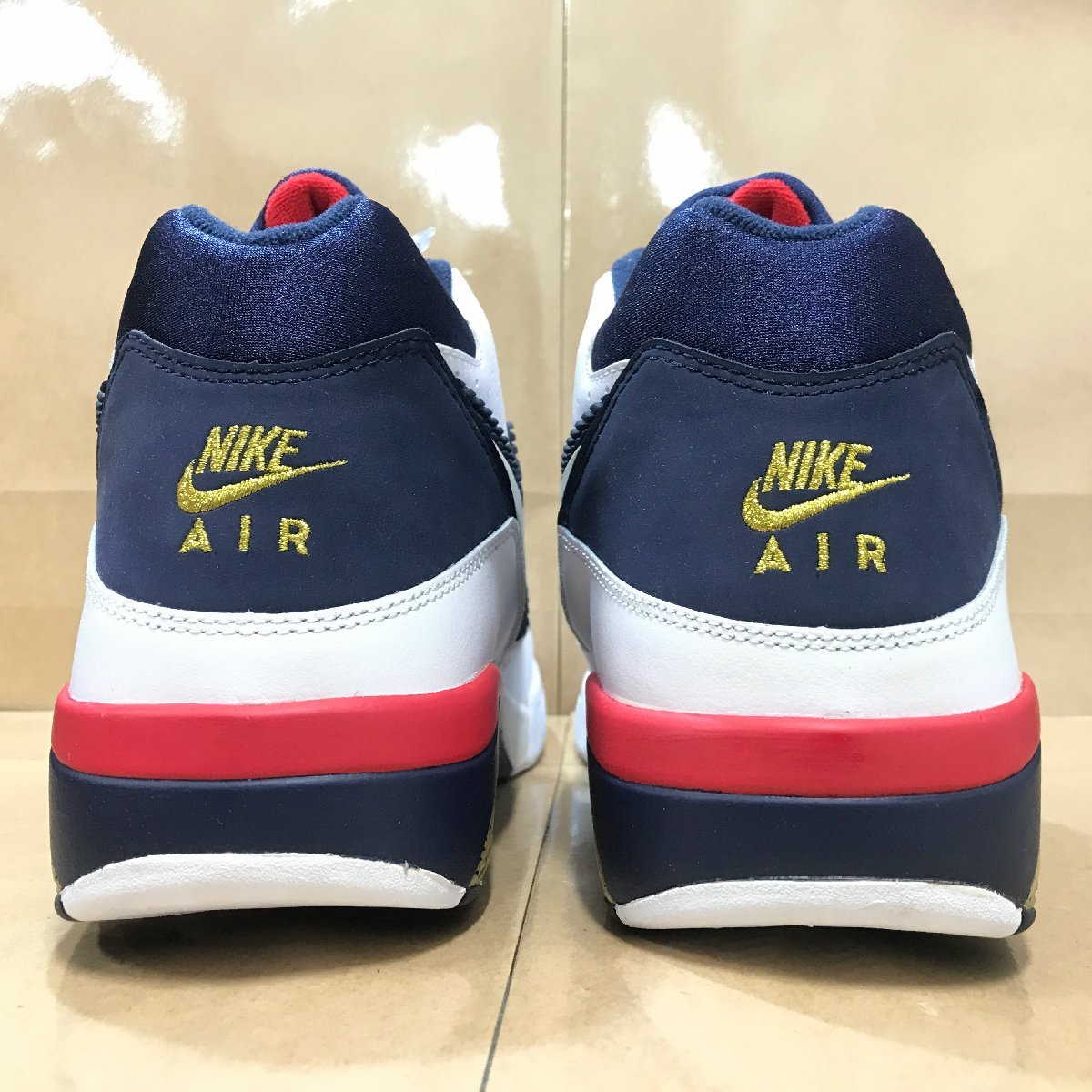 NIKE AIR FORCE180