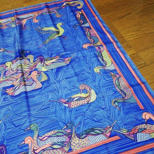 763美品 エルメス HERMES スカーフ カレ シルク100% 鴨 バンダナ