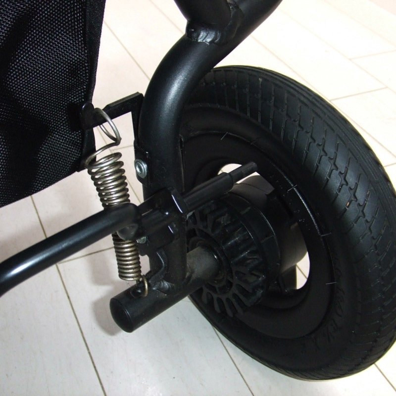 美品 パンクしております。ベビーカー エアバギー ココ ダブル