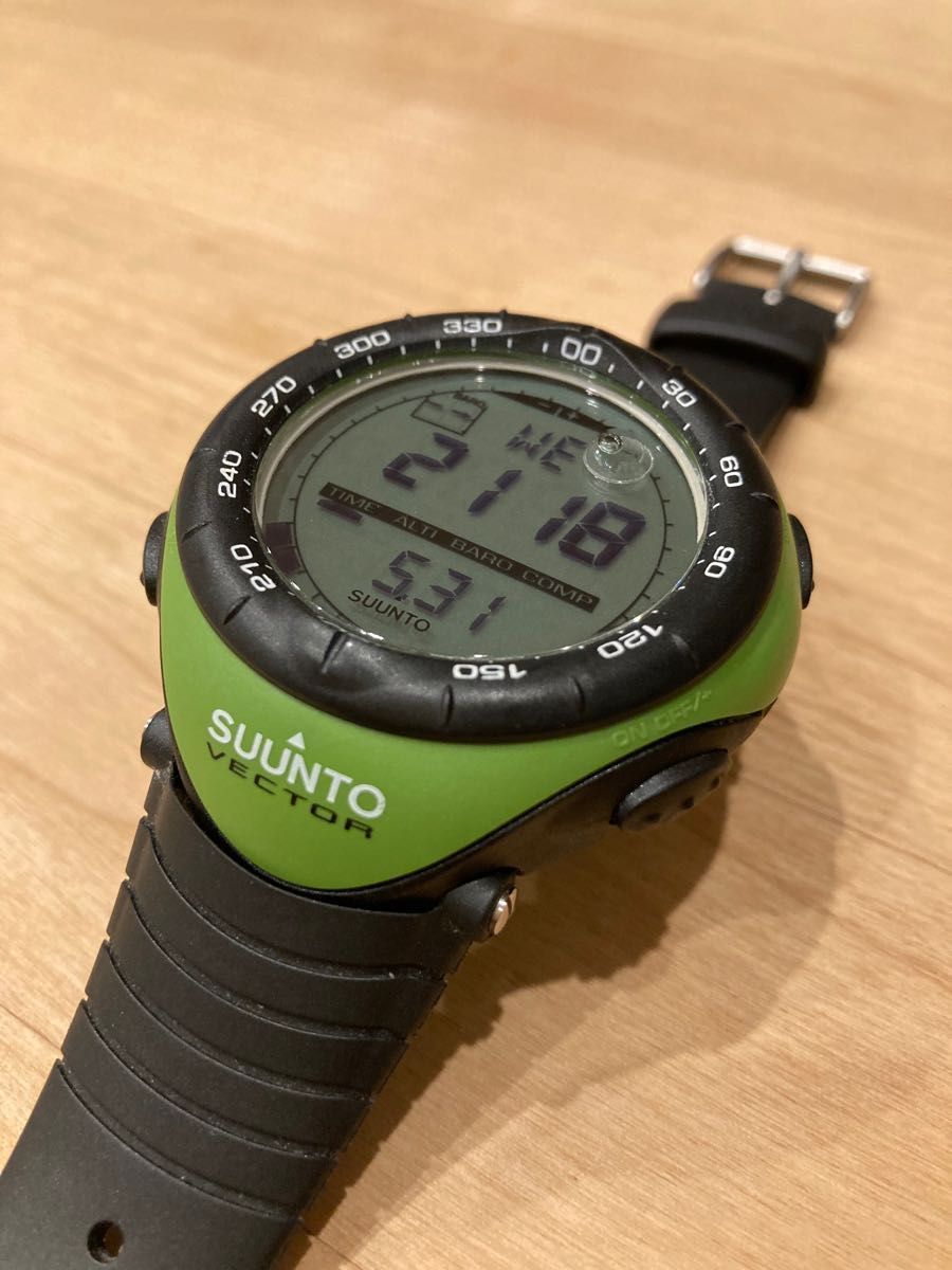 最 安 SUUNTO VECTOR ライムグリーン スント ベクターコア レガッタ