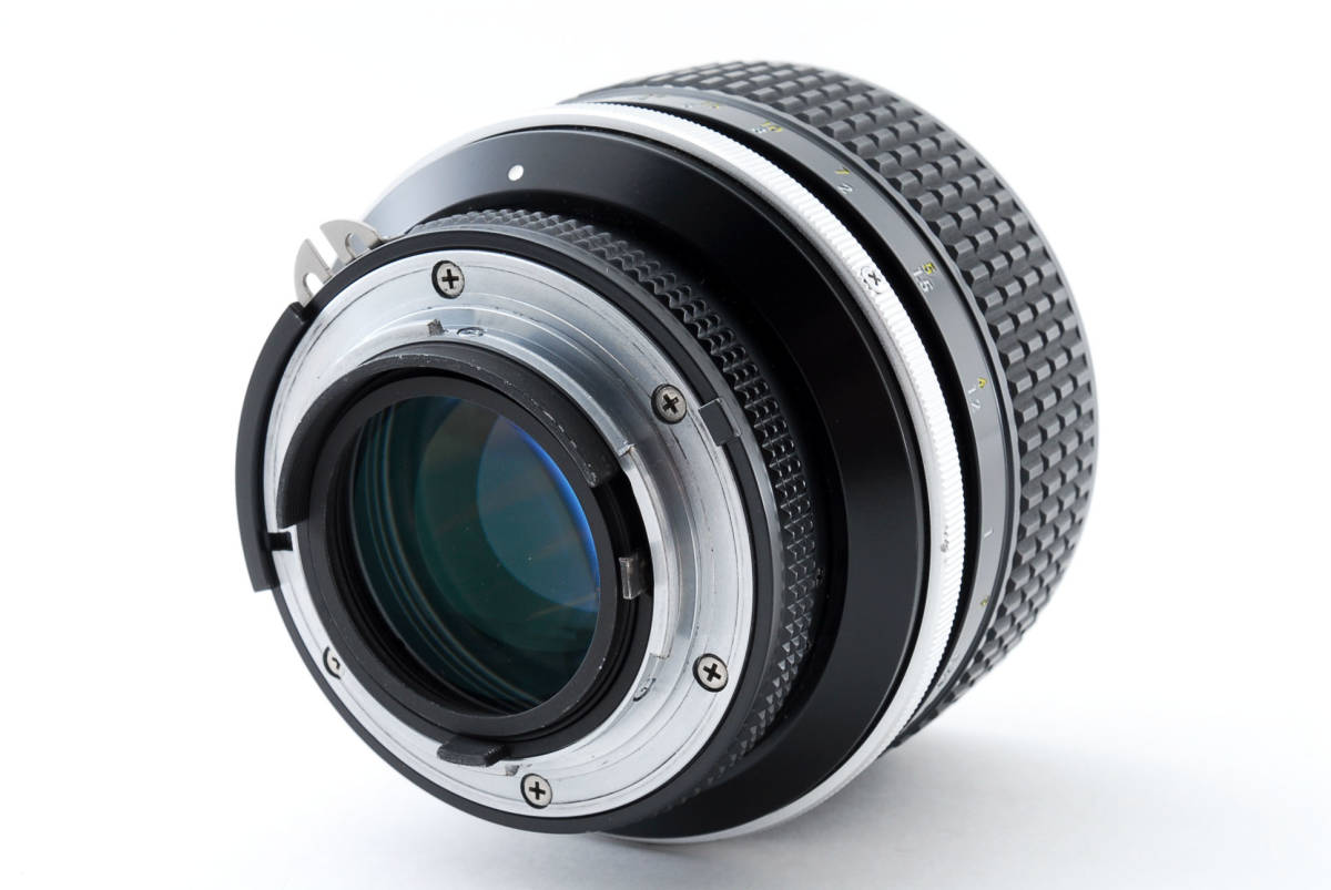 ★☆【動作OK品！】 #1910377 ニコン Nikon Ai-s NIKKOR 85mm F1.4 マニュアルフォーカス☆★_画像4