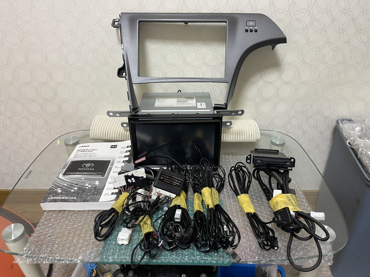 完動美品 トヨタ純正8インチナビNSZA-X64T 2014年地図 ZVW30 プリウス