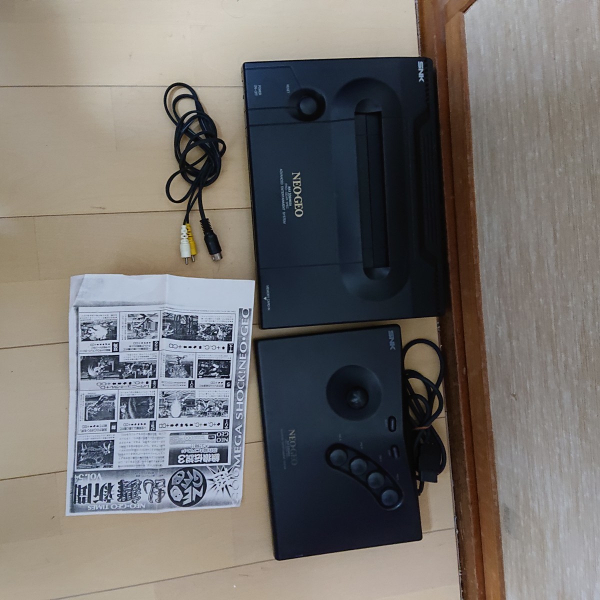 ネオジオAES NEO GEO AES NEOGEO AES オマケ付き 美品 当時物正規品 動作確認済み