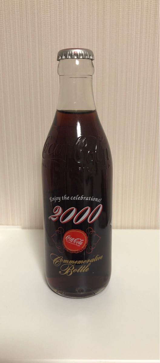 コカ・コーラ　ミレニアムボトル　2000
