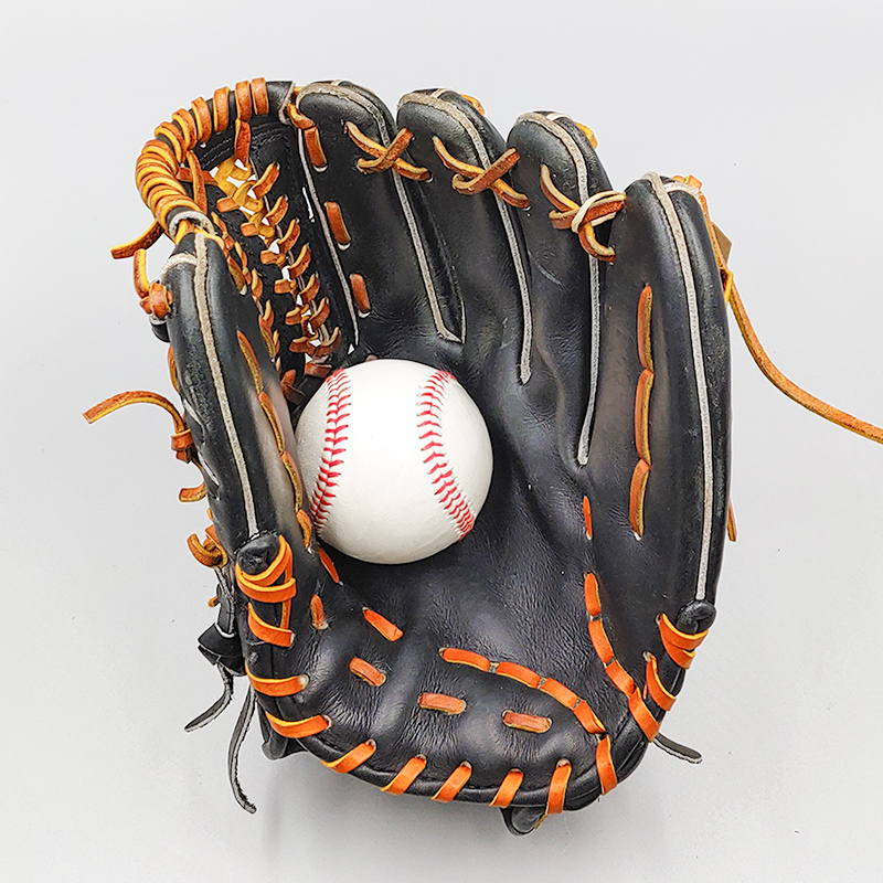 クリーニング済み (高校野球対応)】 スラッガー 硬式グローブ / 内野手