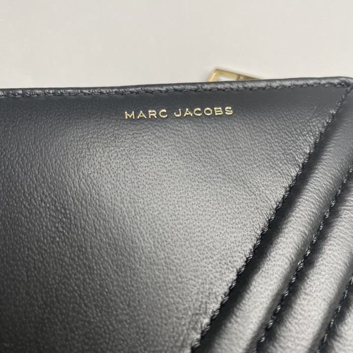 美品MARC JACOBS ザグラムショットミニ 二つ折り財布 S131L01FA21 ブラック [jgg]_画像3