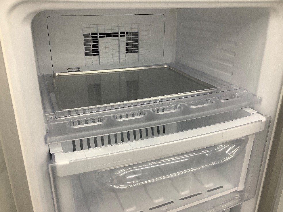三菱 ミツビシ ノンフロン冷凍庫 2019年製 121L 庫内冷凍・全ボタンOK ヘコミ有り ACBF 中古品の画像8