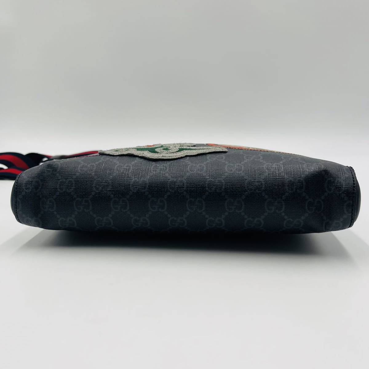 現行・極美品》GUCCI グッチ クーリエ GGスプリーム ショルダーバッグ