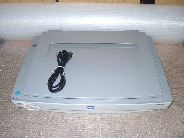 美品】 EPSON ES-9000H ハイスピードA3カラースキャナ/日焼少な目