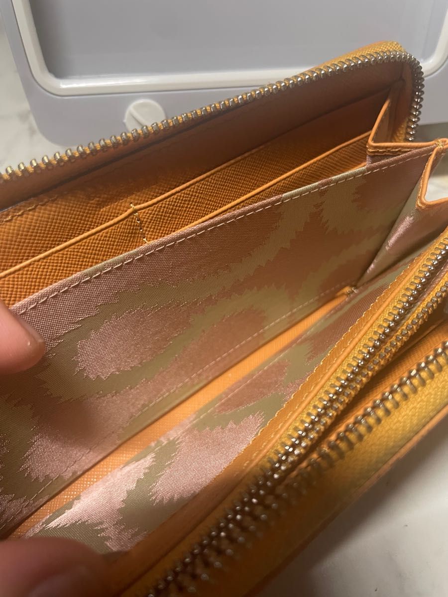 ヴィヴィアンウエストウッド PIMLICO ZIP RIUND WALLET 長財布 イエロー