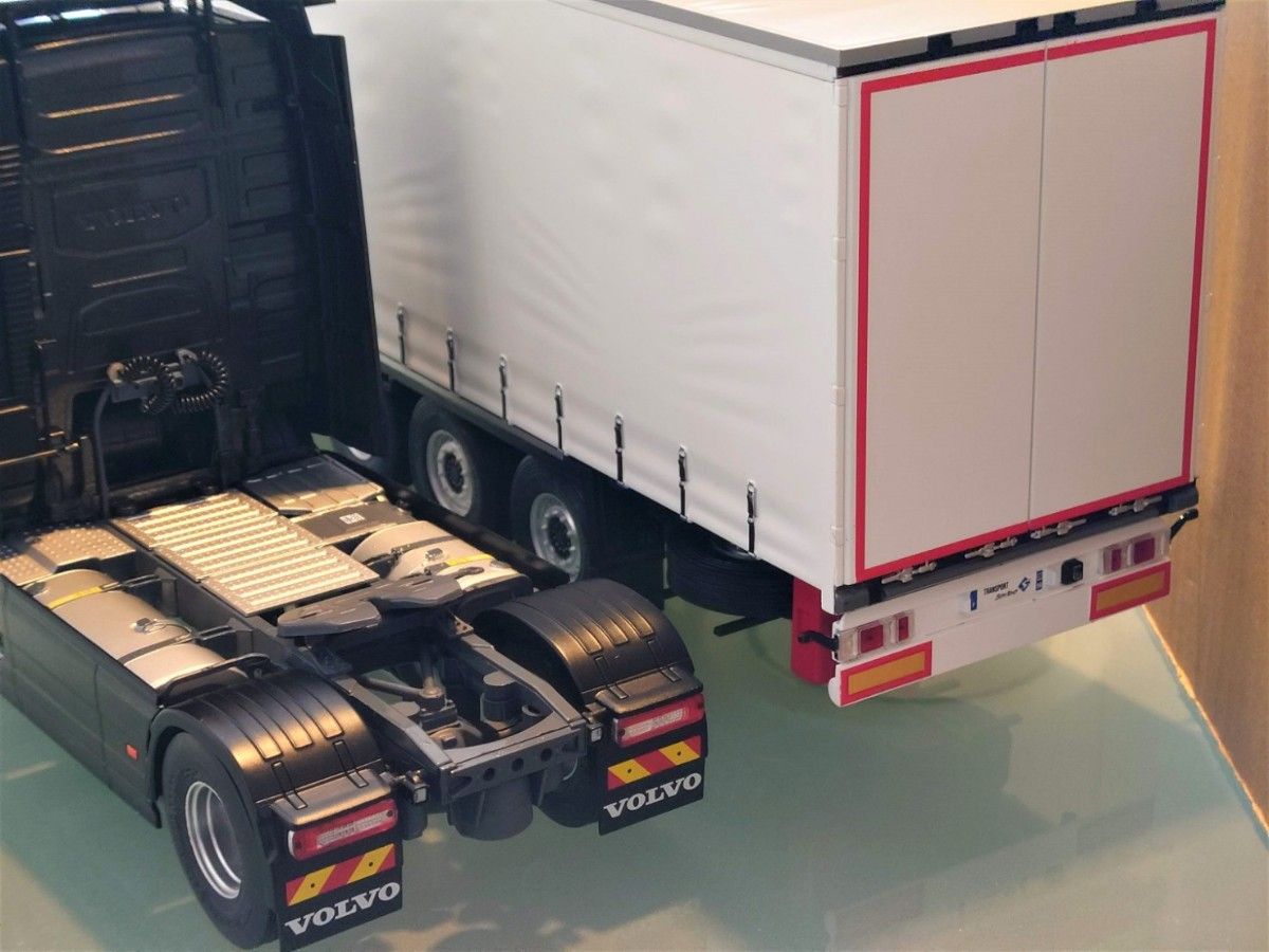 1/24 大型ロングトレーラー フリーホワイト幌 ソリド製ダイキャスト製ミニカー