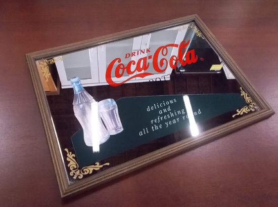  Coca Cola pab зеркало 54×38.5cm IN BOTTLE бутылка дизайн из дерева орнамент зеркало Old american смешанные товары табличка retro Sapporo город восток район Shindouhigashi магазин 