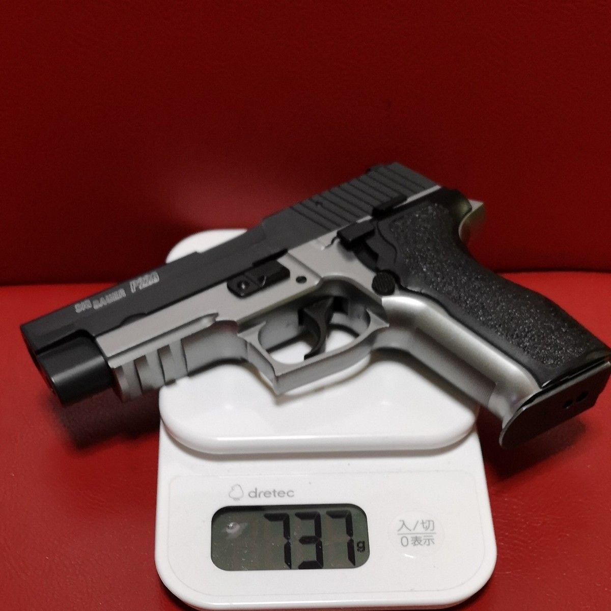 東京マルイ社製SIG SAUER P226 E2 ガスブローバックツートン 東京マルイ社製SIG SAUER P226 E2 ガスブローバックツートン