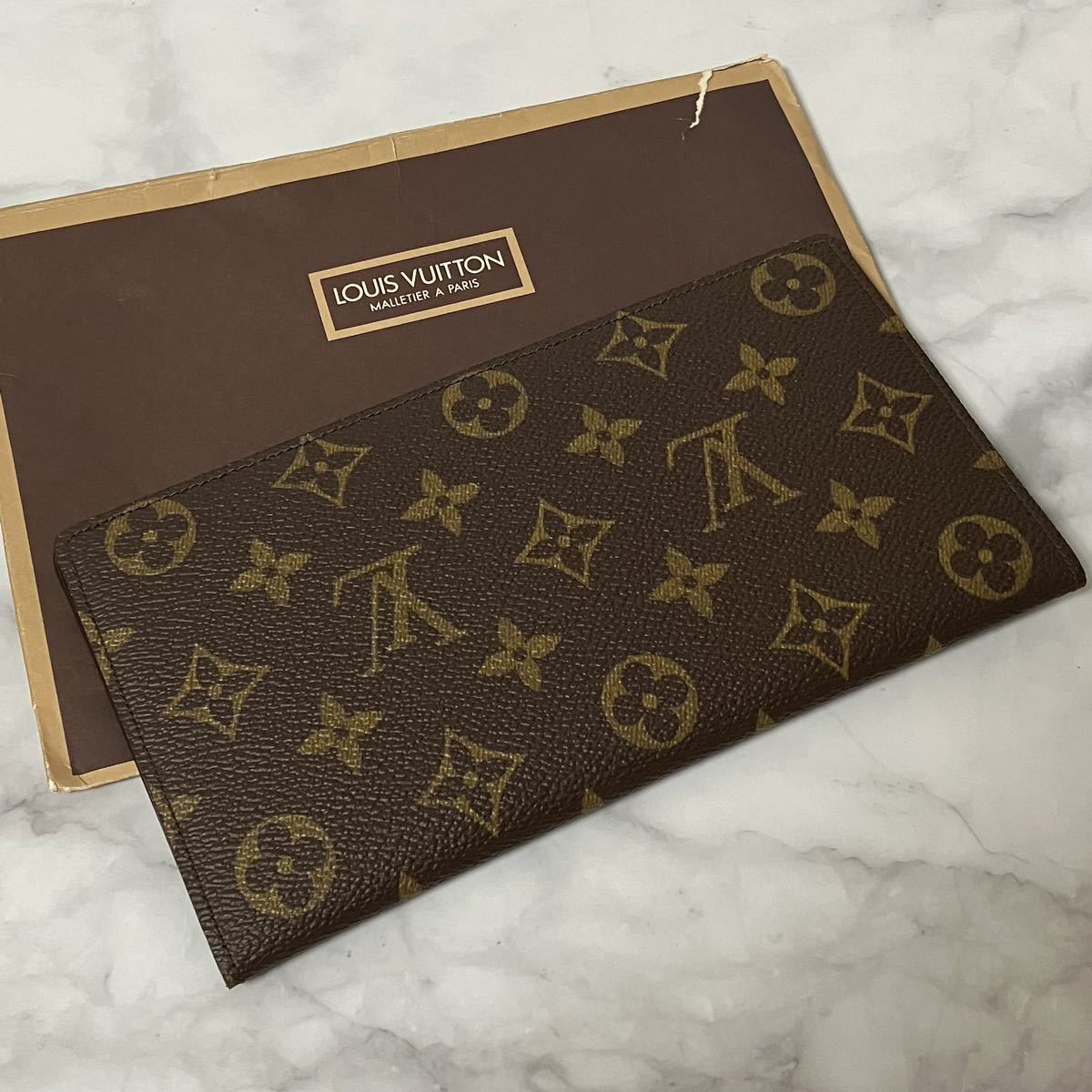 新品 未使用 希少 80年代 ルイヴィトン モノグラム 長財布 二 新品 未使用 希少 80年代 ルイヴィトン モノグラム 長財布 二