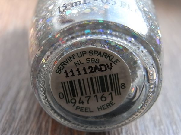 送料無料●廃盤限定● OPI●S98 SERVIN' UP SPARKLE　●セリーナウイリアムス 新品　　匿名発送　在庫僅か_画像2