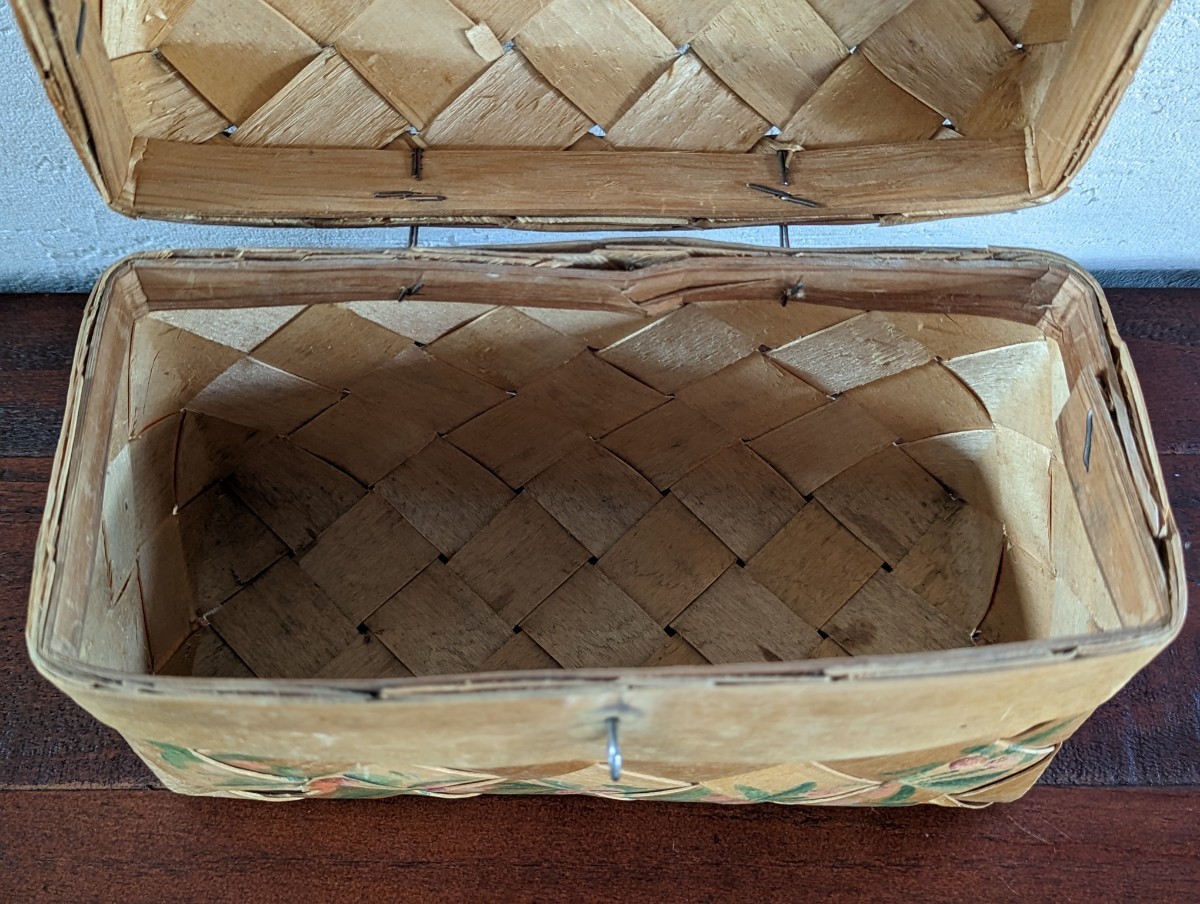 一番の贈り物 * vintage ❀ スポーンコリ かご a from Sweden