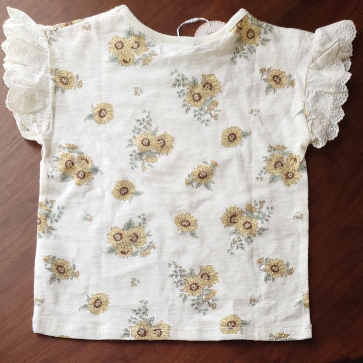 今季新品 mamaraku ヒマワリ柄袖レースTシャツ110cm プルオーバー バースデイ しまむら|PayPayフリマ 新品mamaraku ひまわり ブラウス 110