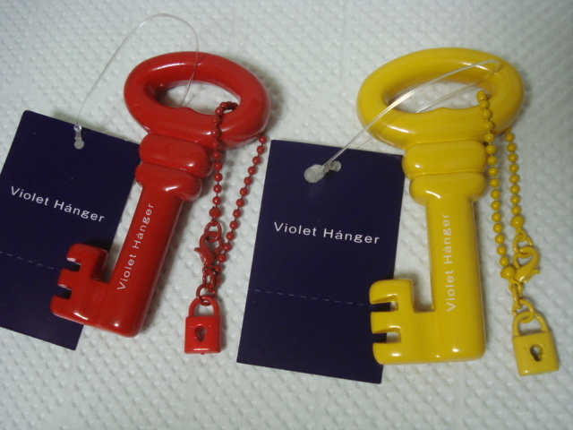 * violet hanger key charm 2 piece * red yellow 