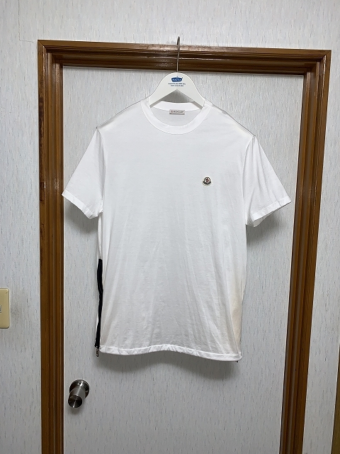 M 新品同様 2020 MONCLER サイドジップ Tシャツの画像1