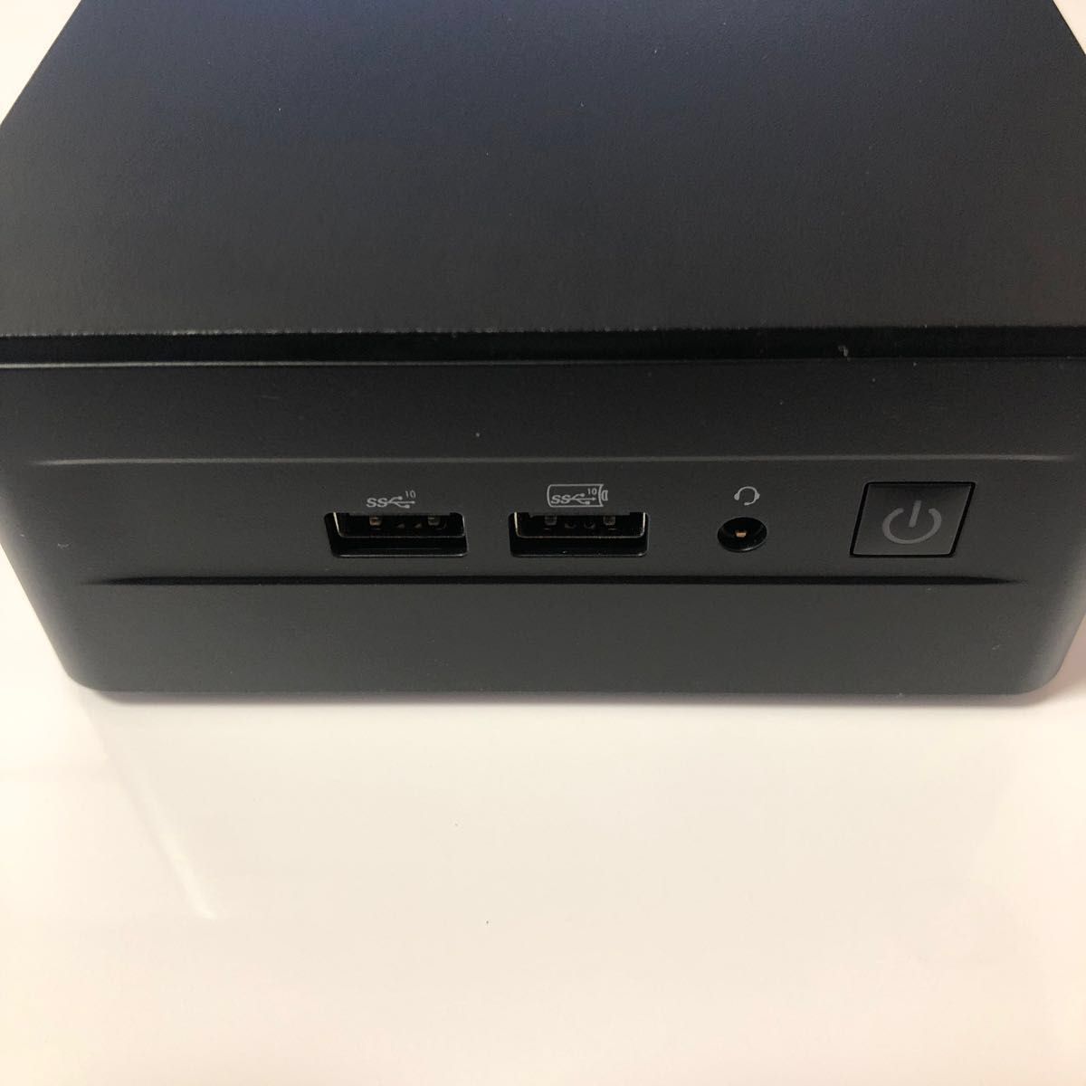 intel nuc NUC12WSHI70000 i7-1260P ミニPC