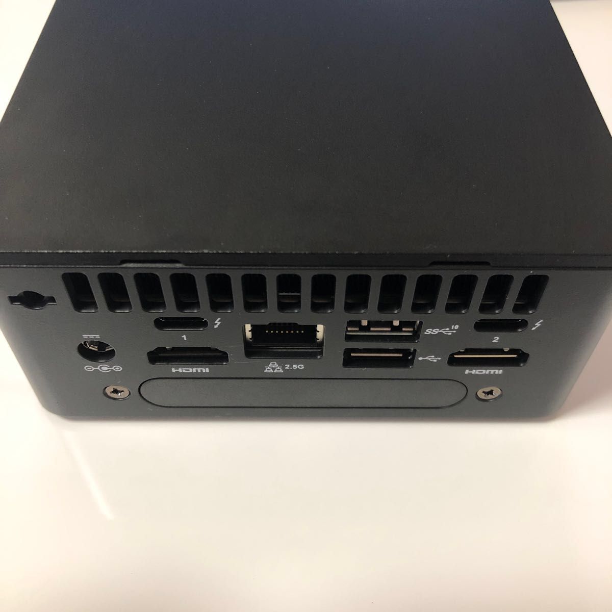 intel nuc NUC12WSHI70000 i7-1260P ミニPC