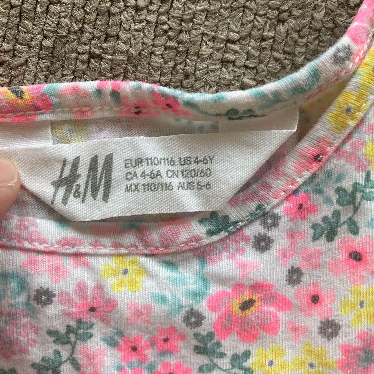 H&M 花柄 キッズ女の子　ノースリーブワンピース ワンピース