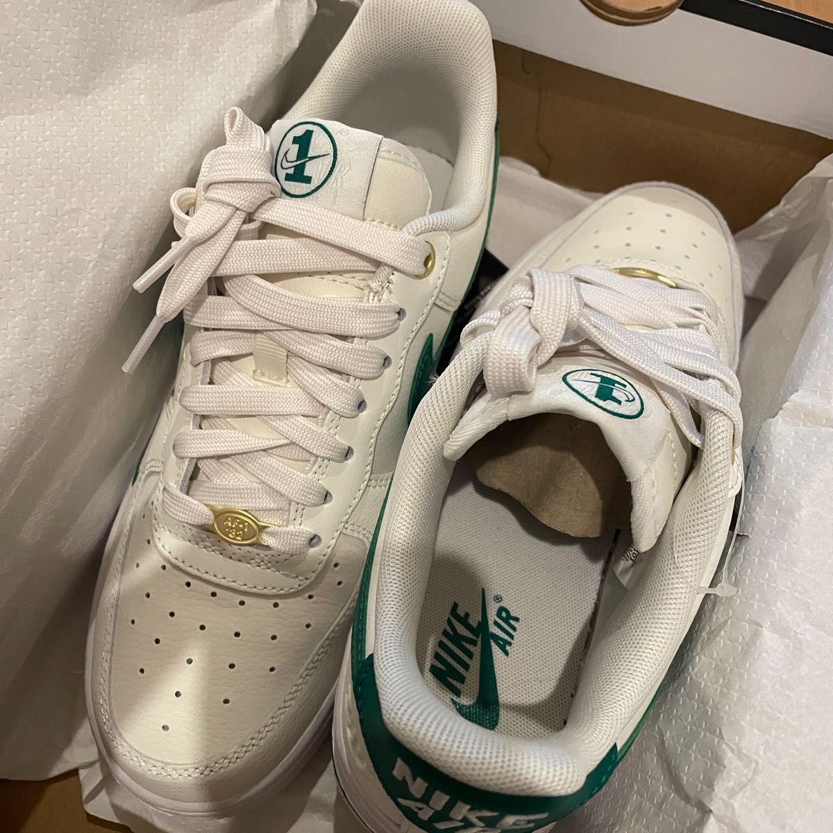 NIKE W AIR FORCE 1 '07 SE ナイキ ウィメンズ エアフォース1 NIKE W AIR FORCE 1 '07 SE ナイキ ウィメンズ エアフォース1