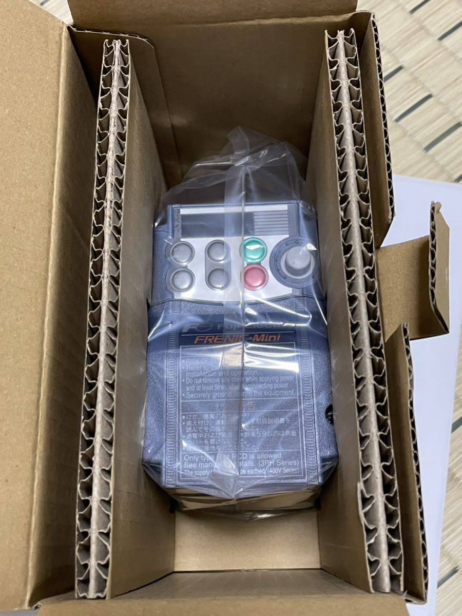 富士電機 インバータ FRN0.4C2S-2J 13 インバーター 新品未使用品