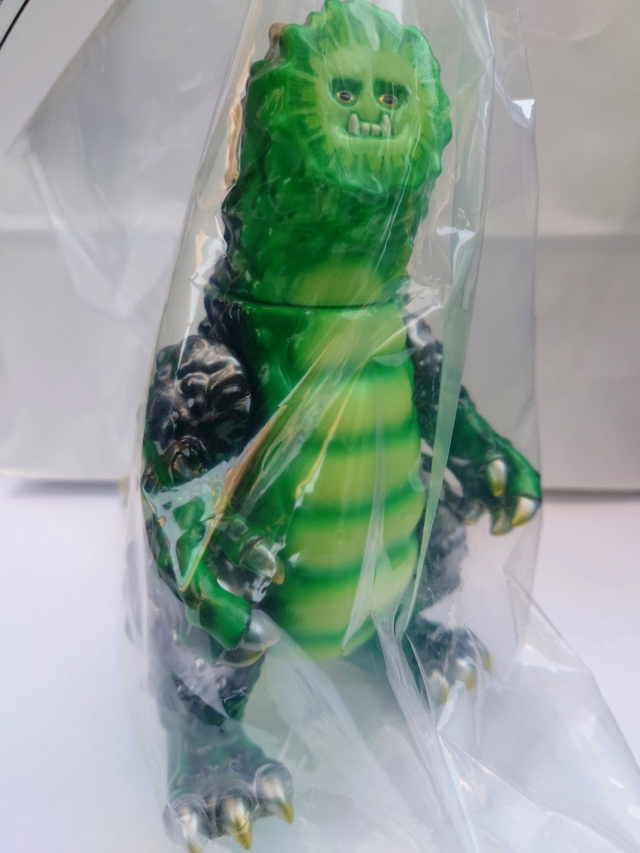 新品 TOY FIELDS ゴーヤ怪獣 ILUILU zollmen UZUMARK IZUMONSTER