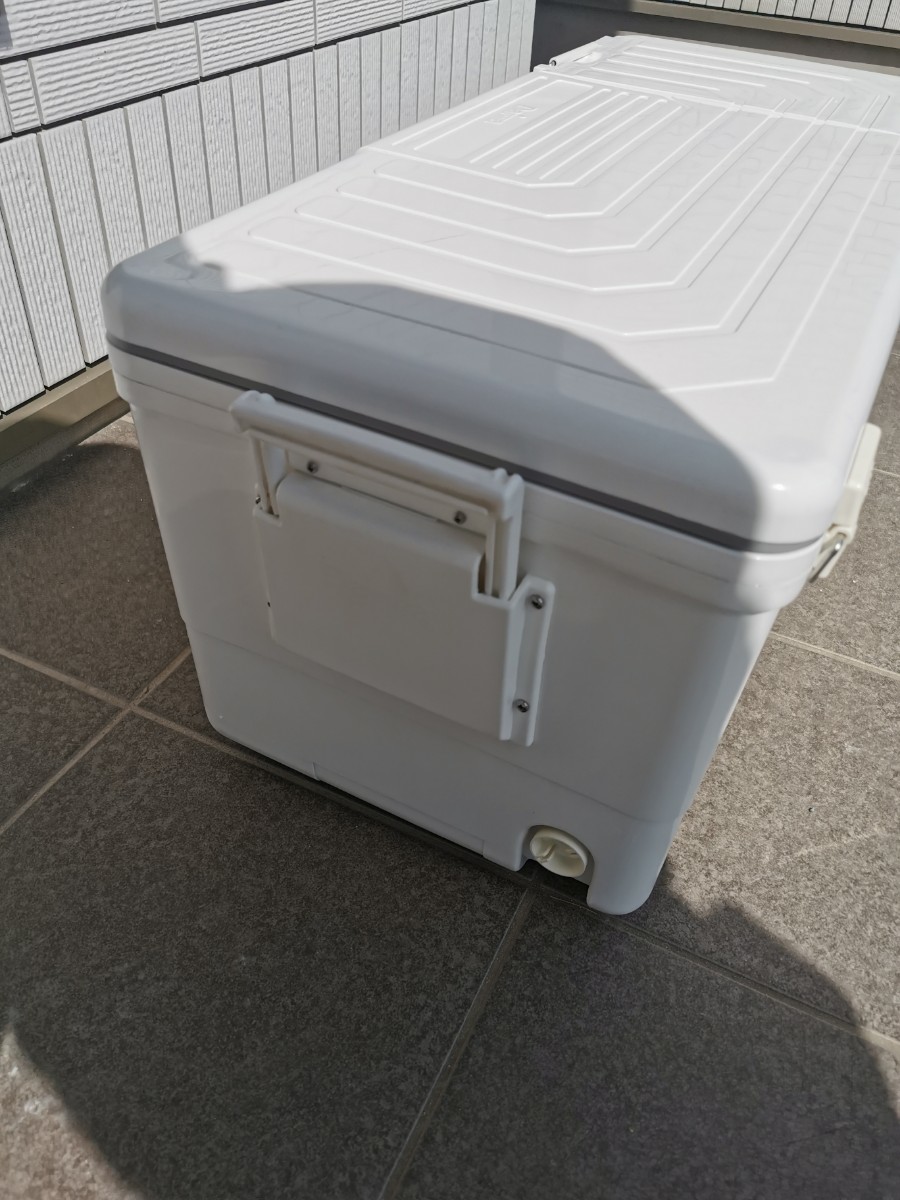 使用僅か美品 送料込み ダイワ NS真空 トランク大将 4300WD 使用僅か美品 送料込み ダイワ NS真空 トランク大将 4300WD