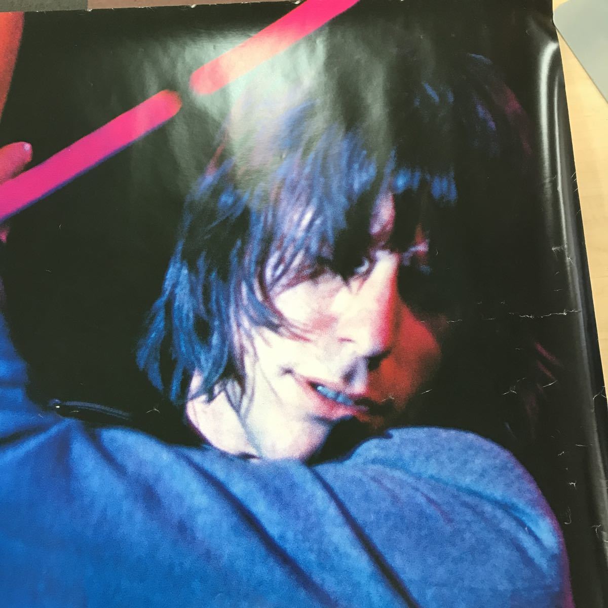 K035 JEFF BECK・THERE AND BACK/ジェフベック/非売品/約、縦73×横103cm/傷、汚れあり_画像2