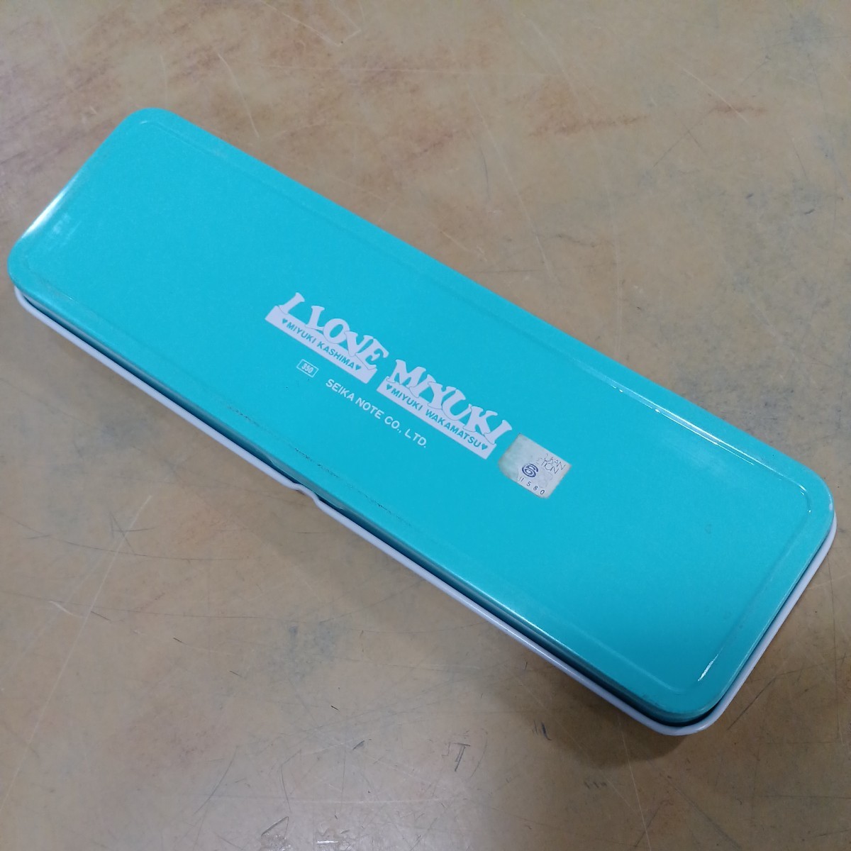 Yahoo!オークション - 希少 あだち充 みゆき 缶ペンケース Yahoo!オークション - 希少 あだち充 みゆき 缶ペンケース