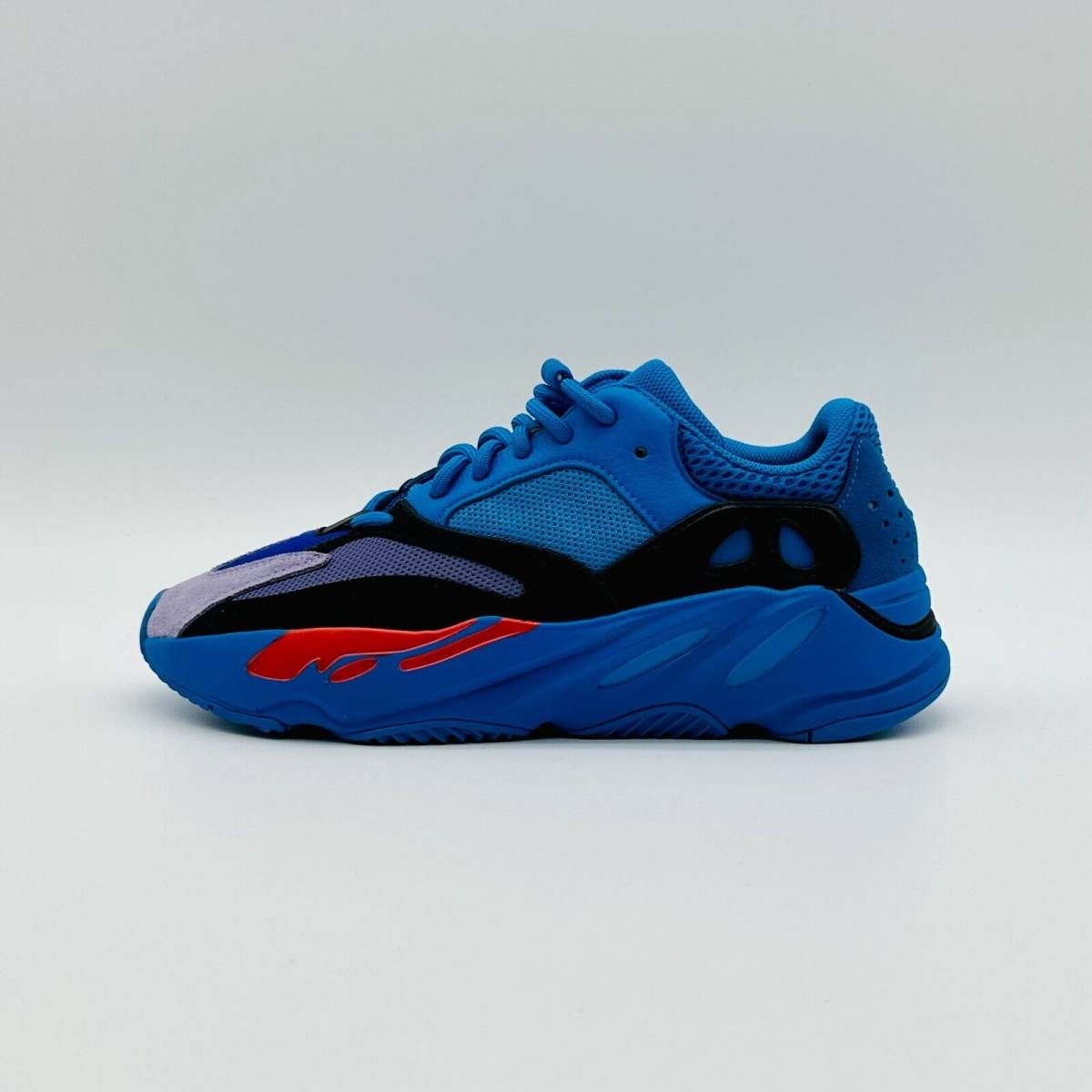 新品未使用】 adidas Yeezy Boost 700 Hi-res Blue HP6674 アディダス