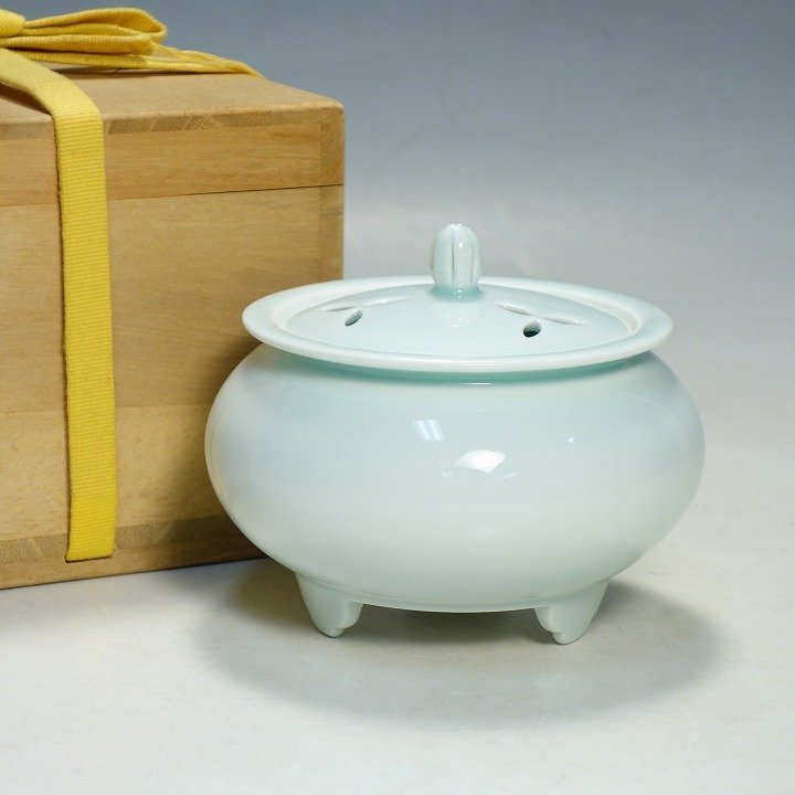 2303035[ человек национальное достояние Inoue . 2 сам произведение ] синий белый фарфор курильница чайная церемония . дорога вместе коробка 