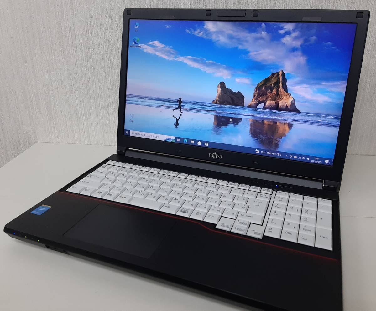 富士通 LIFEBOOK A574/MX Core i3-4000M ☆メモリ今だけ4GBから 富士通 LIFEBOOK A574/MX Core i3-4000M ☆メモリ今だけ4GBから