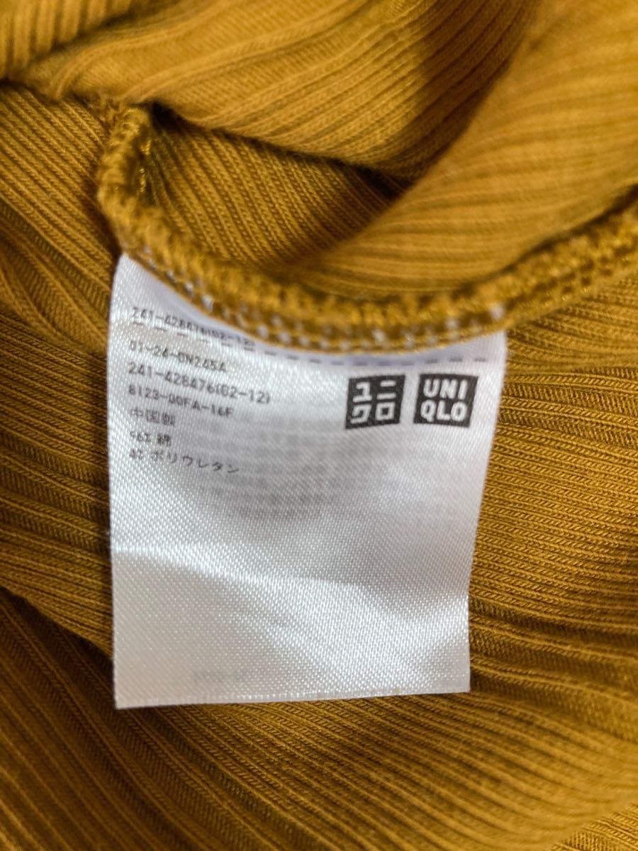 ユニクロUNIQLO/半袖Tシャツ(カーキ色)/Sサイズ